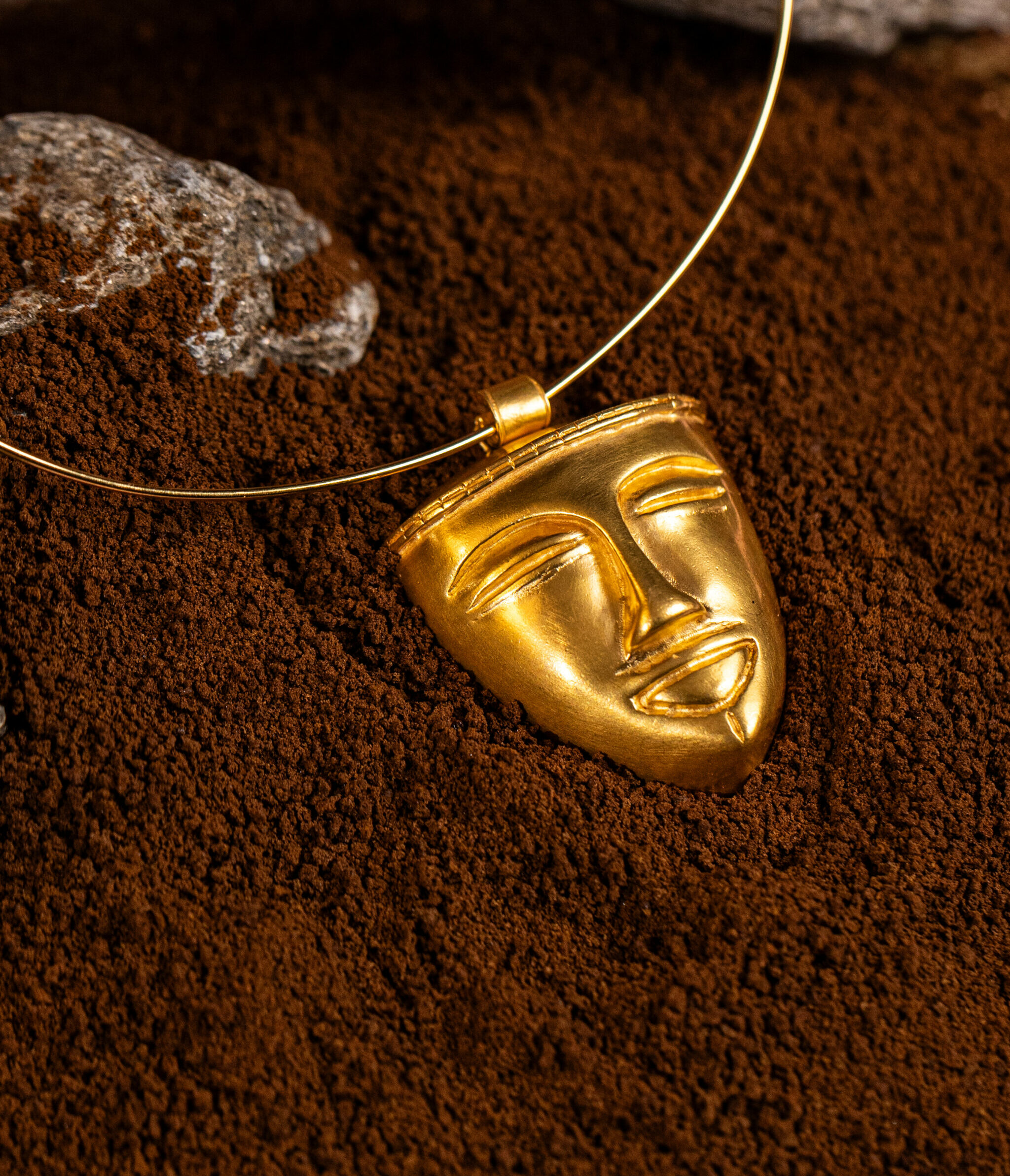 ciondolo Maschera Quimbaya della collezione I Precolombiani di Marte Gioielli