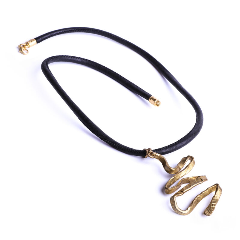 Collana Chiuma Leather della collezione Unique di Marte Gioielli
