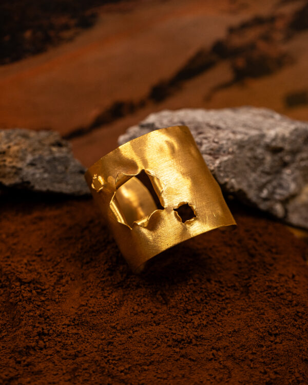bracciale Vulcano della collezione Design di Marte Gioielli