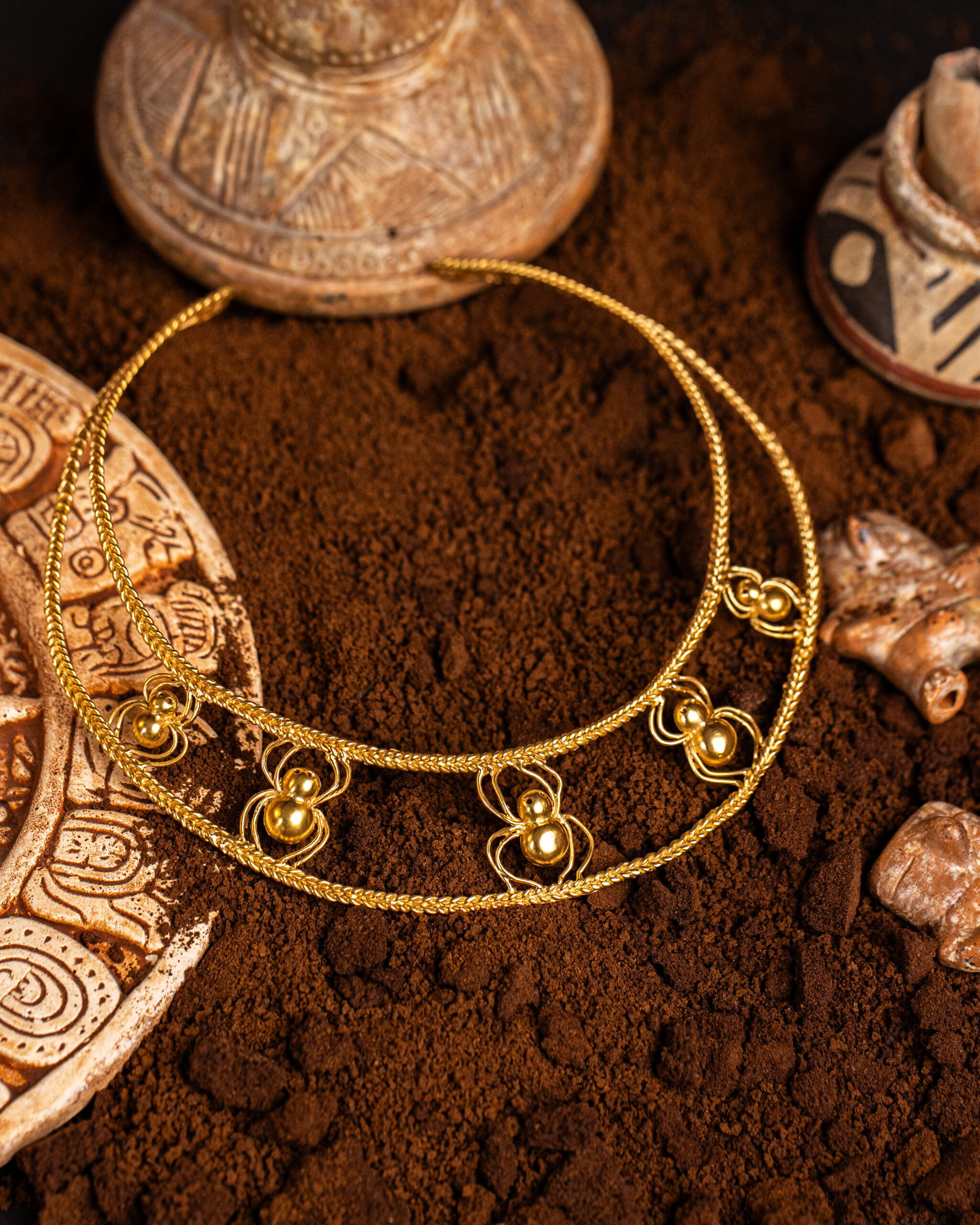 collana Escarabajo della collezione I Precolombiani di Marte Gioielli