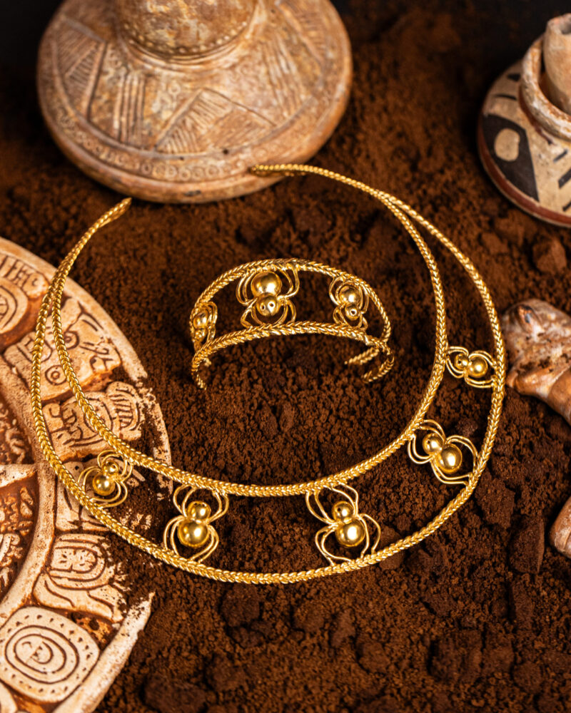 Collana Escarabajo della collezione I Precolombiani di Marte Gioielli
