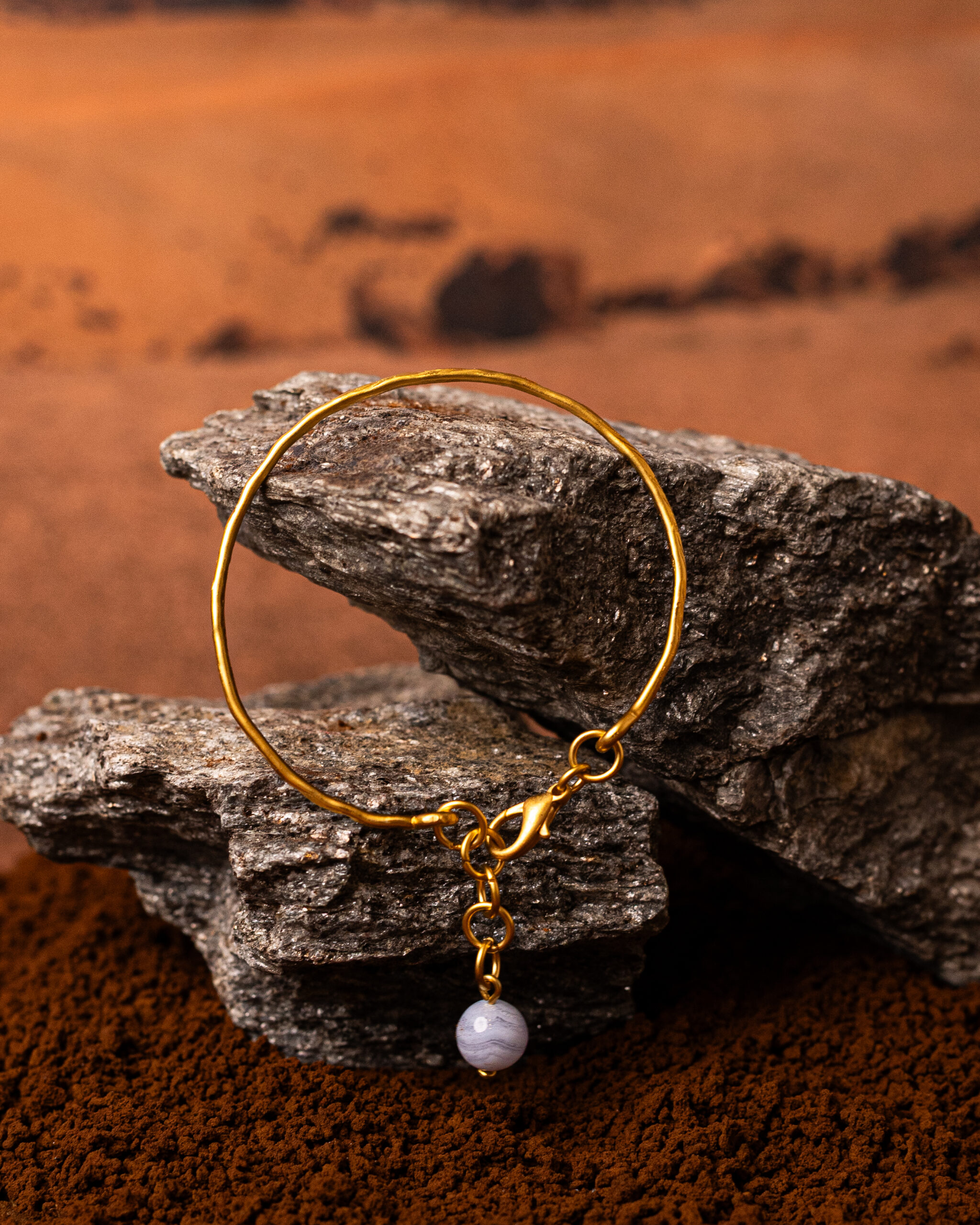 bracciale Manetta Stone calcedonio della collezione Marte Design di Marte Gioielli