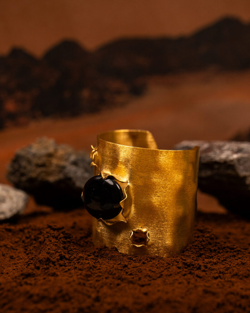 bracciale Vulcano Nero della collezione Design di Marte Gioielli