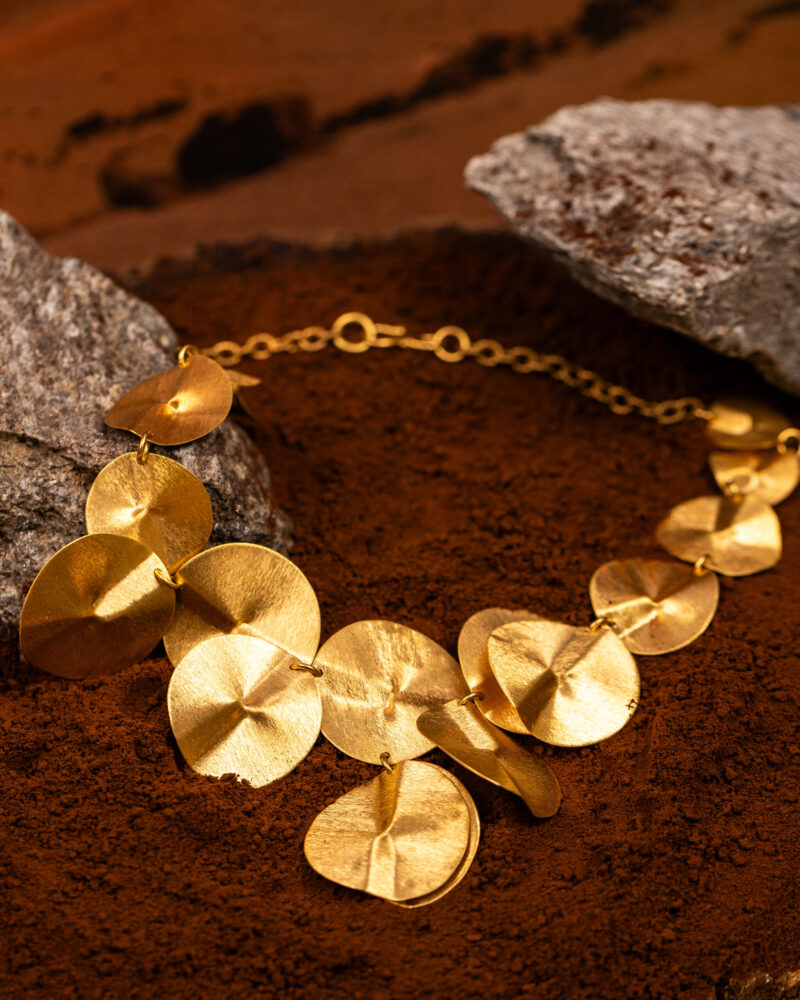 collana Sole in Trigono della collezione Design di Marte Gioielli