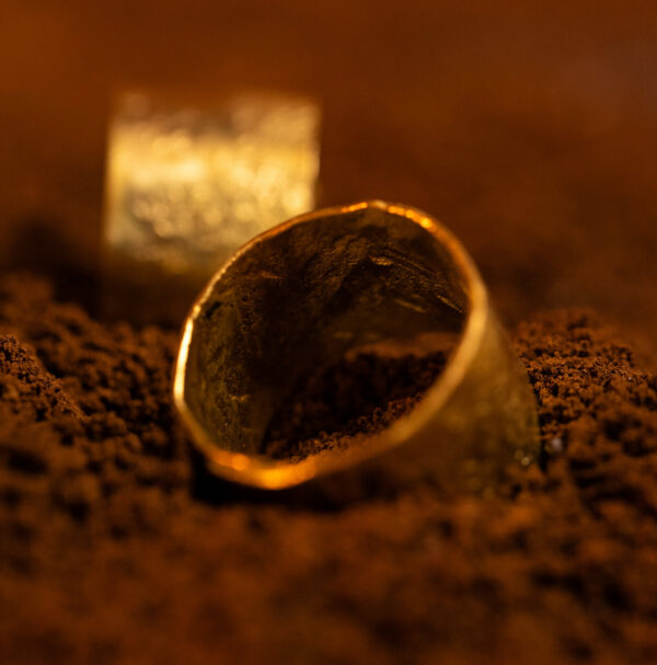 anello Poseidonia della collezione Pazzià di Marte Gioielli