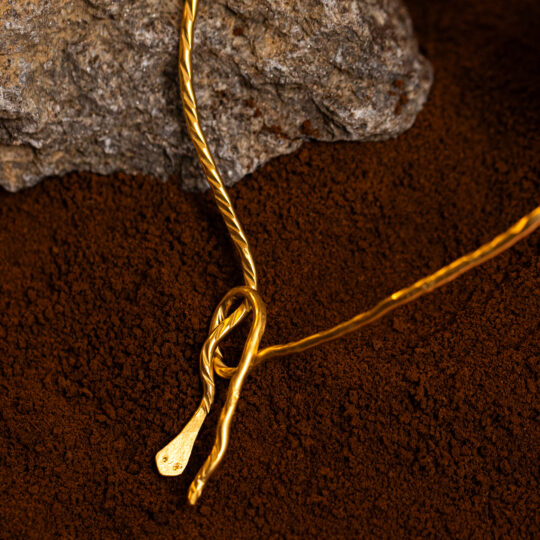 collana serpe della collezione Marte Design di Marte Gioielli
