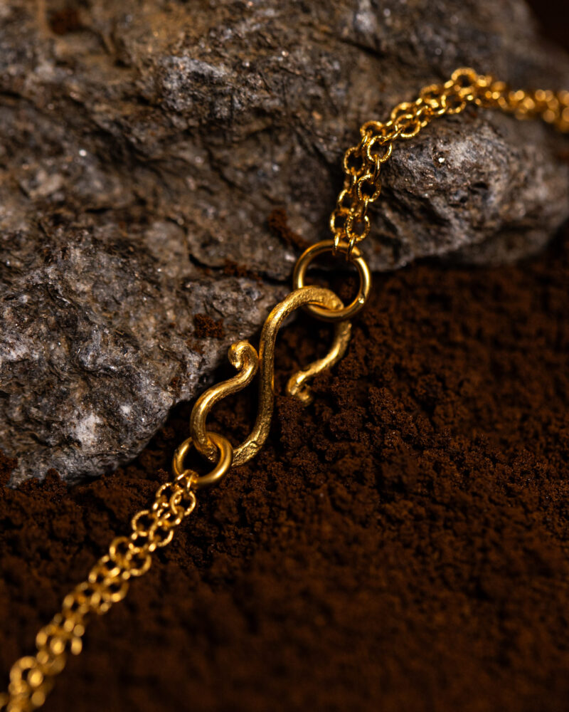 Collana Shavings long della collezione Marte design di Marte Gioielli