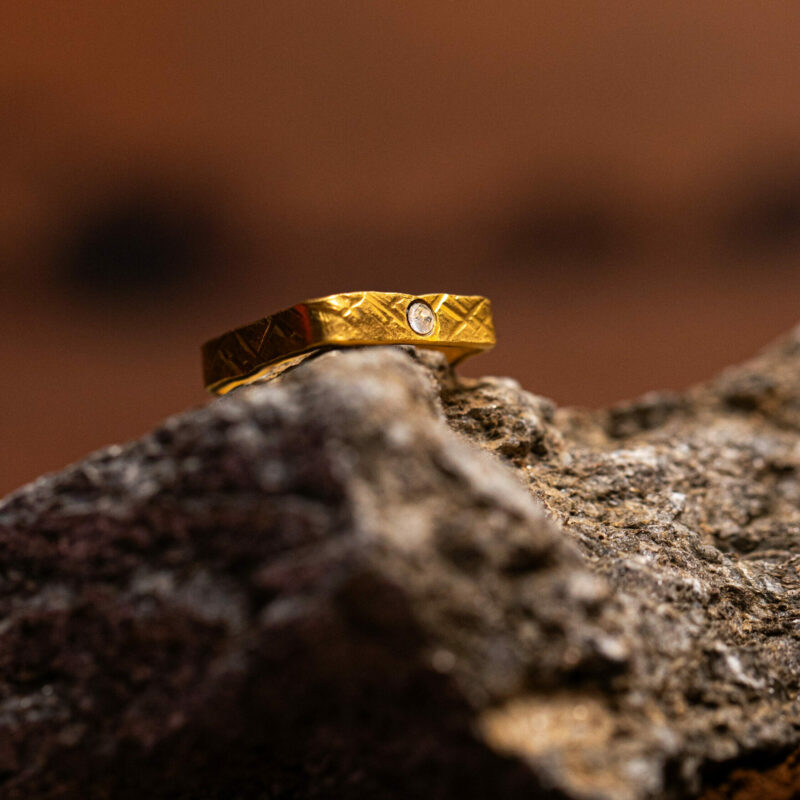 anello Design Pompei della collezione Design di Marte Gioielli