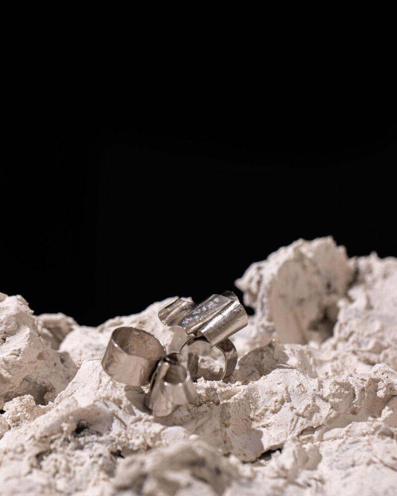 anello Chimera della collezione Luxury Sorella Luna di Marte Gioielli