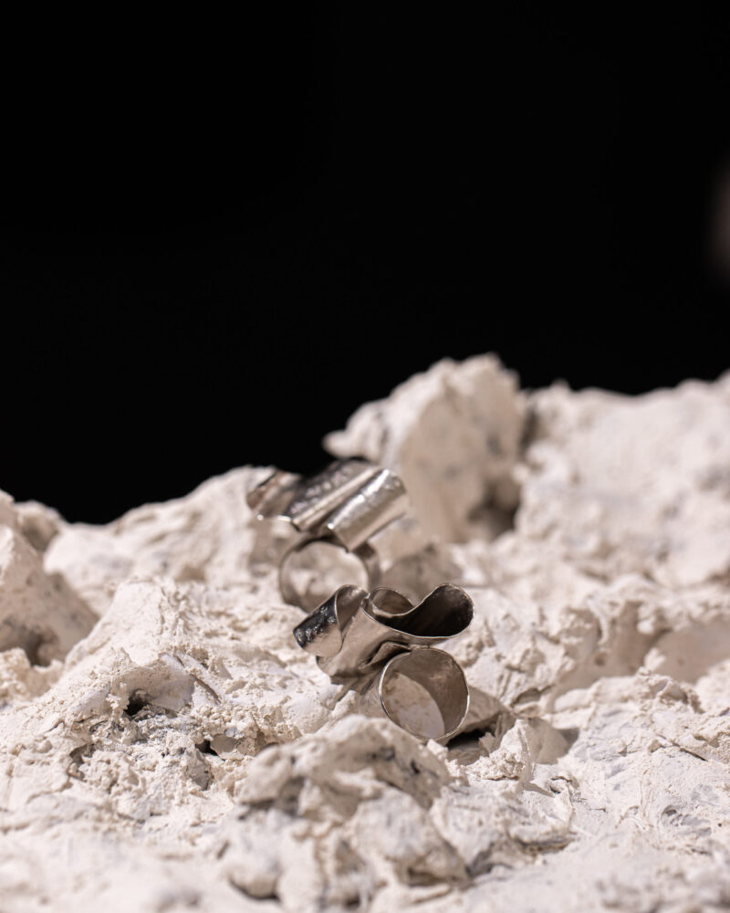 anello Chimera della collezione Luxury Sorella Luna di Marte Gioielli