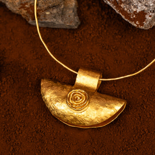 ciondolo Eiko della collezione Design di Marte Gioielli