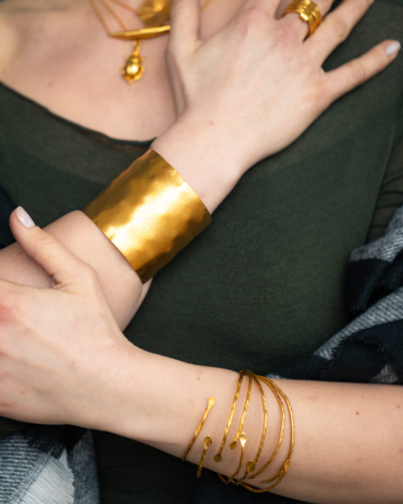 bracciale alla Schiava basso e bracciale Idra della collezione Design di Marte Gioielli