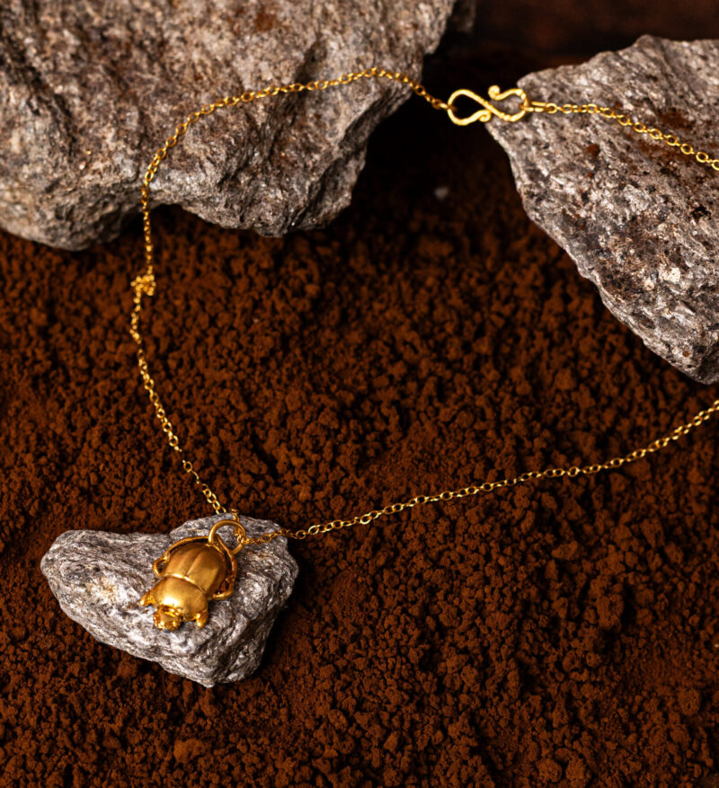 Collana Scarabeo